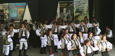 Grupul de dansuri populare din Vorona