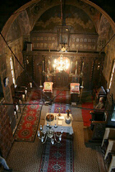 Interior, biserica satului.